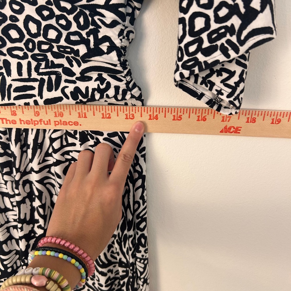 Lilly Pulitzer Maxi Dress Womens Small Black White Abstract Surplice Resort Chic - Picture 9 of 13